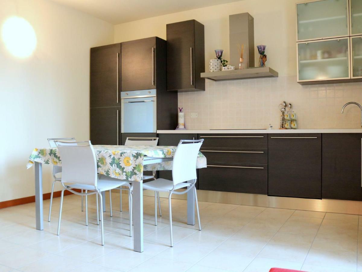 Small Residence Of Only 18 Apartments With Swimming Pool 라찌제 외부 사진
